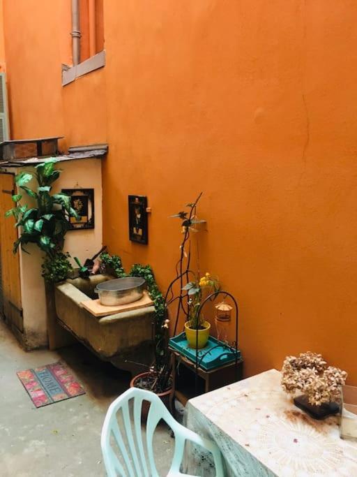 Loft D Artistes Avec Patio Au Port De Ницца Экстерьер фото